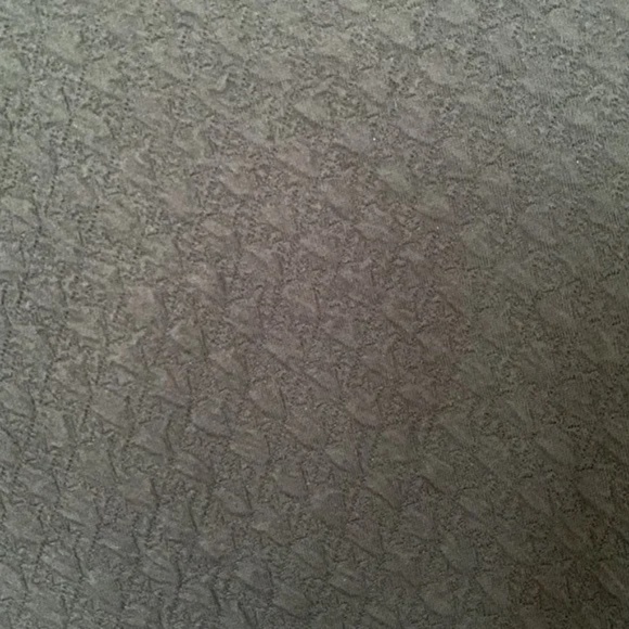 Black Smart Set Crop top - Picture 4 of 4